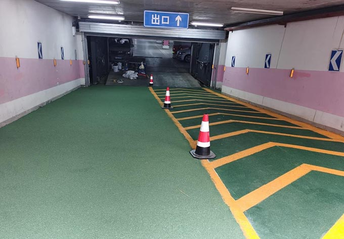 地下車庫(kù)劃線